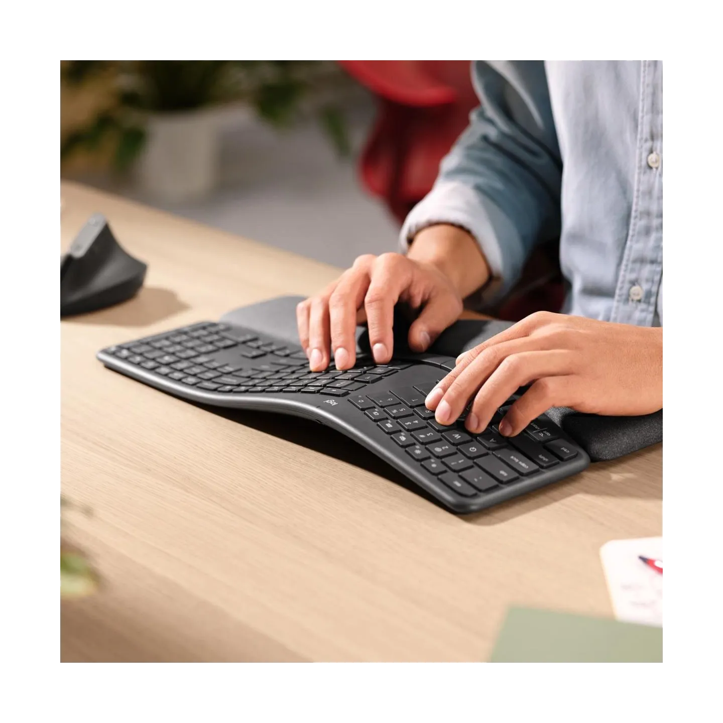 Logitech LOGI Ergo K860 Keyboard - Graphite (US)