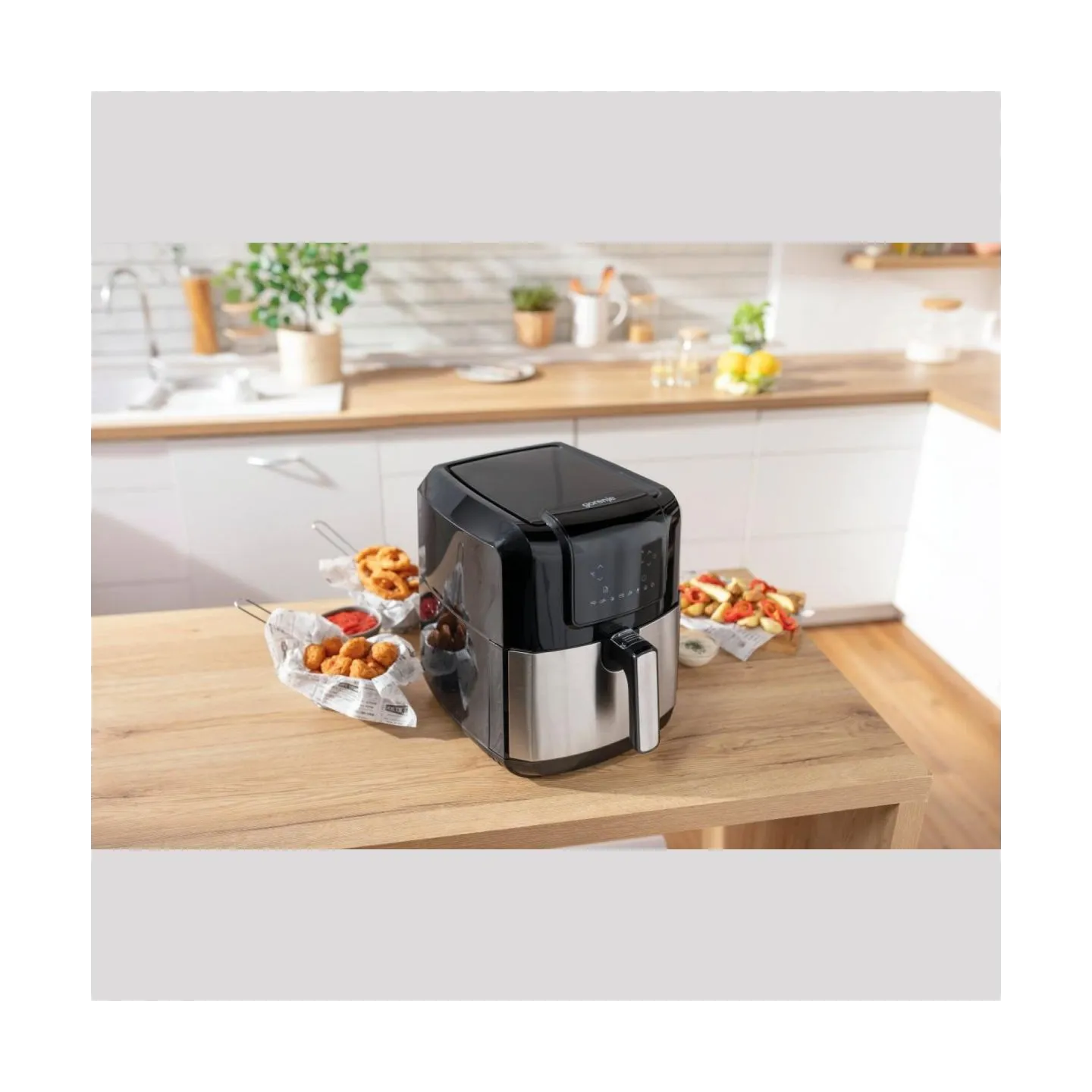 Gorenje | Fryer | AF1700DB | Power 1700 W | Capacity 5 L | Black/Stainless steel