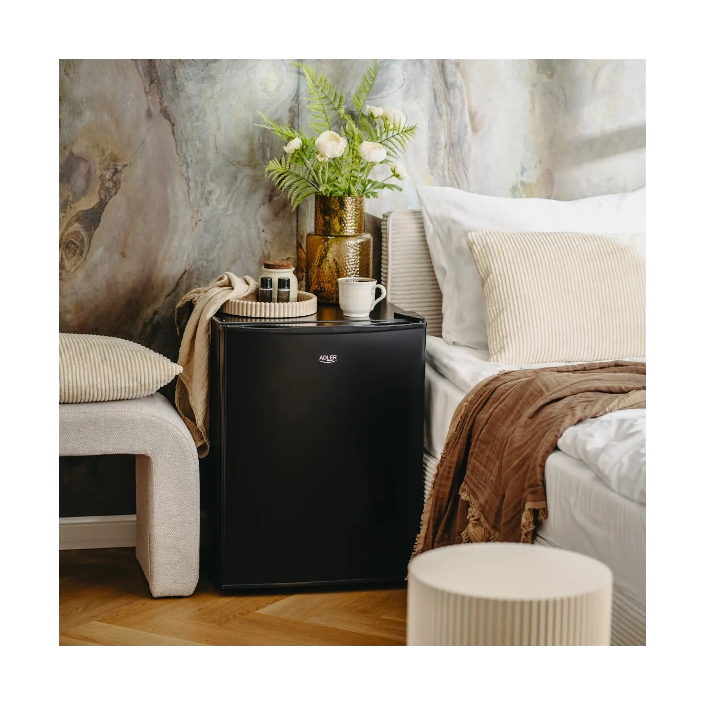 Adler Refrigerator | AD 8097 | Energy efficiency class E | Free standing | Larder | Height 63.2 cm | Fridge net capacity 58 L | 