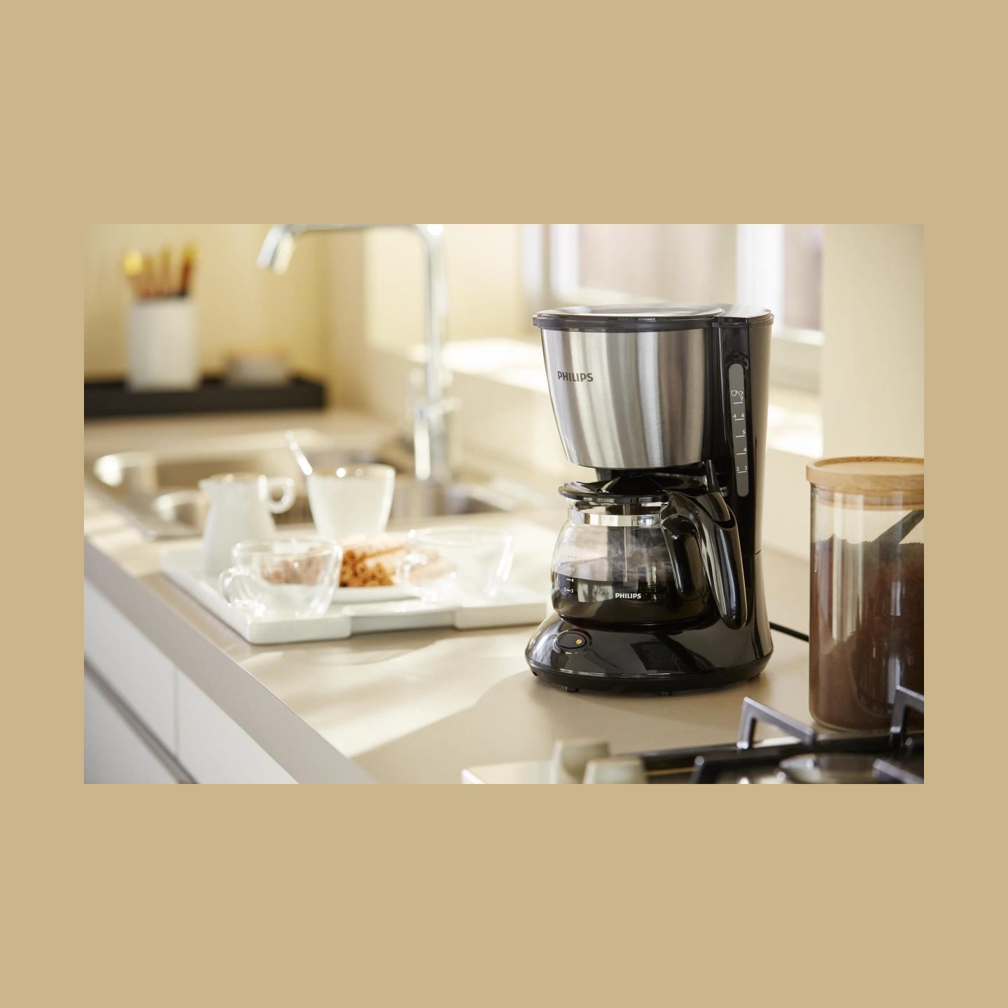 Philips Daily Collection Coffee maker HD7435/20 With glass jug Black & metal / HD7435/20