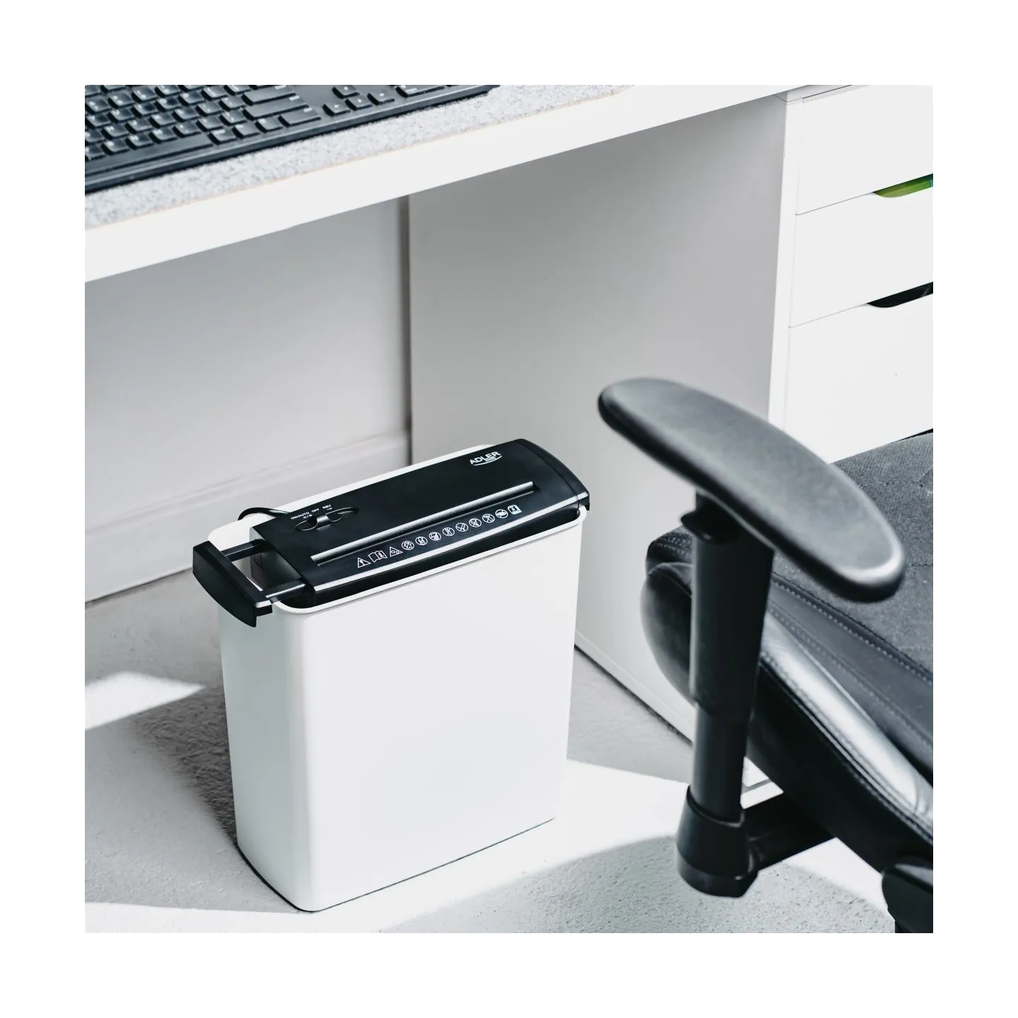 Adler Paper Shredder | AD 1040 | Black