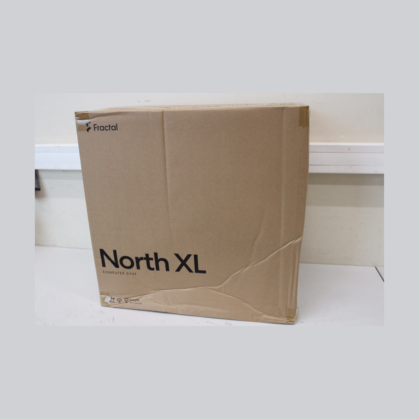 Fractal Design North XL Chalk White TG Clear |  Fractal Design North XL | Chalk White TG Clear | Mid-Tower | DAMAGED PACKAGING