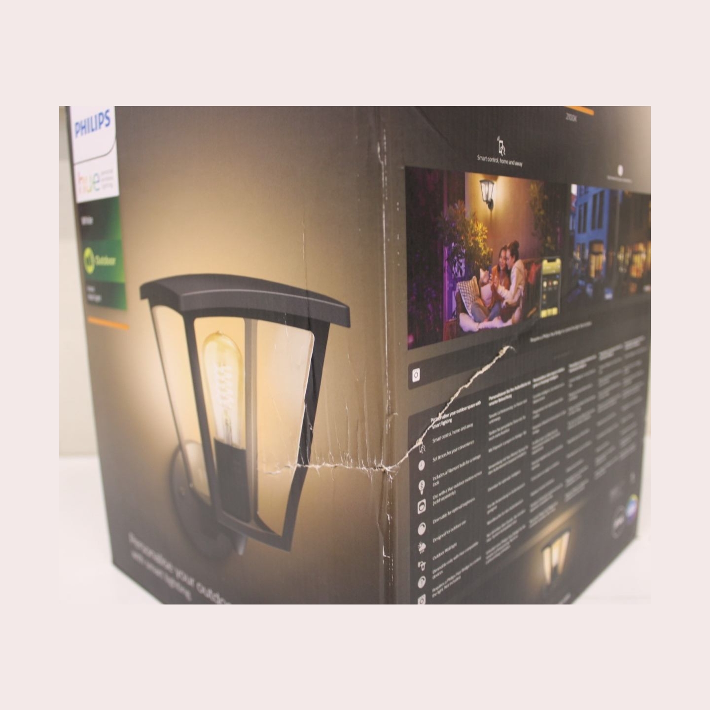 Philips Hue Inara Outdoor wall light | E27 | 7 W | Warm white | DAMAGED PACKAGING