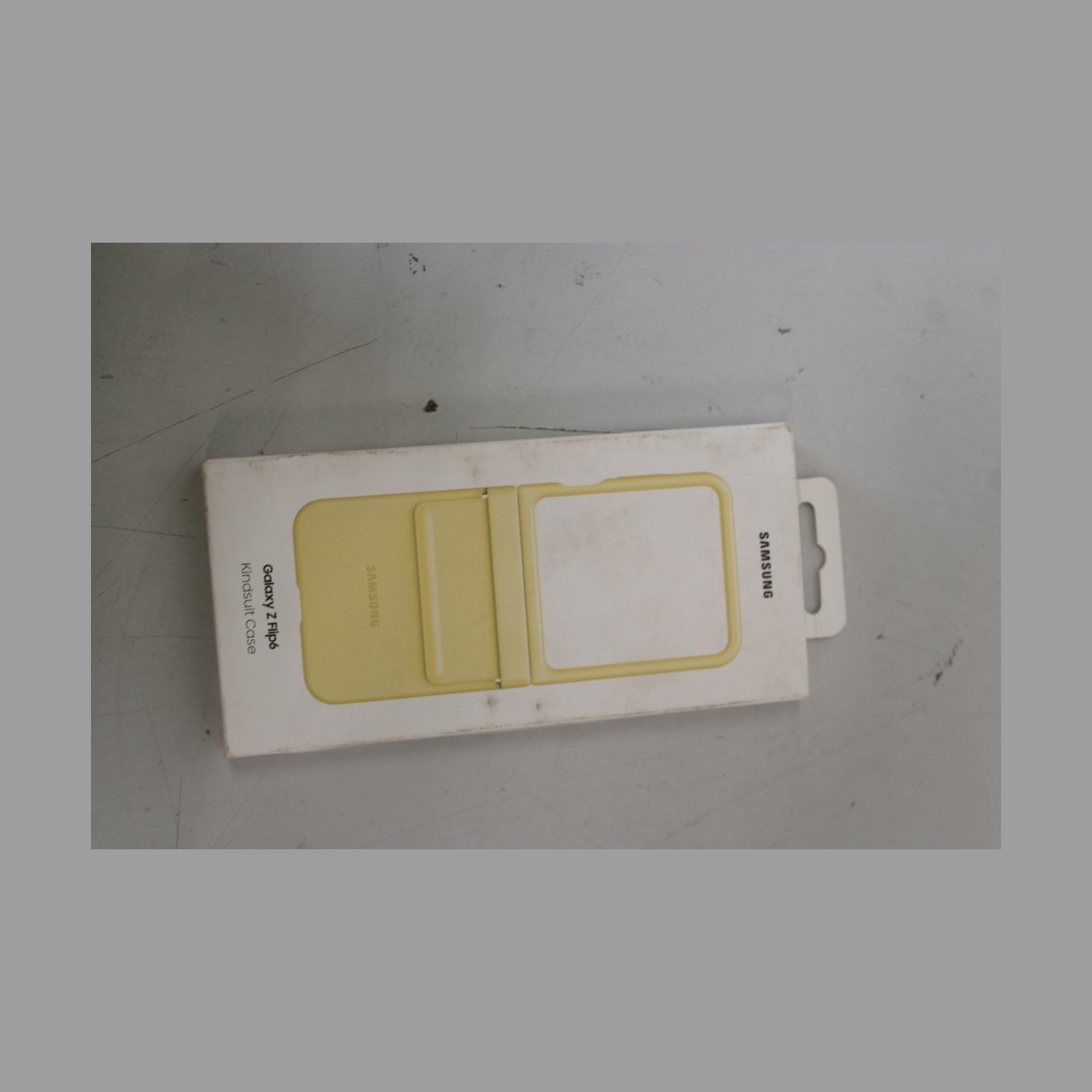 Samsung Flap ECO-Leather Case EF-VF741PYE Flip6 (Yellow) EF-VF741PYEGWW DIRTY PACKAGING |  Samsung DIRTY PACKAGING