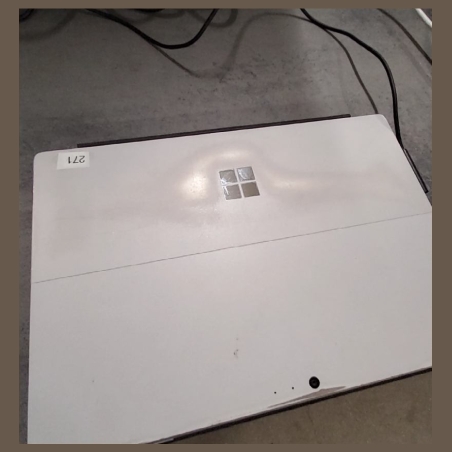 Microsoft Surface Pro (1796) | 4 GB | 1 x 128 SSD | B