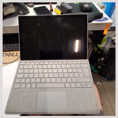 Microsoft SURFACE PRO 7+(1960) | 4 GB | 1 x 256 SSD | A