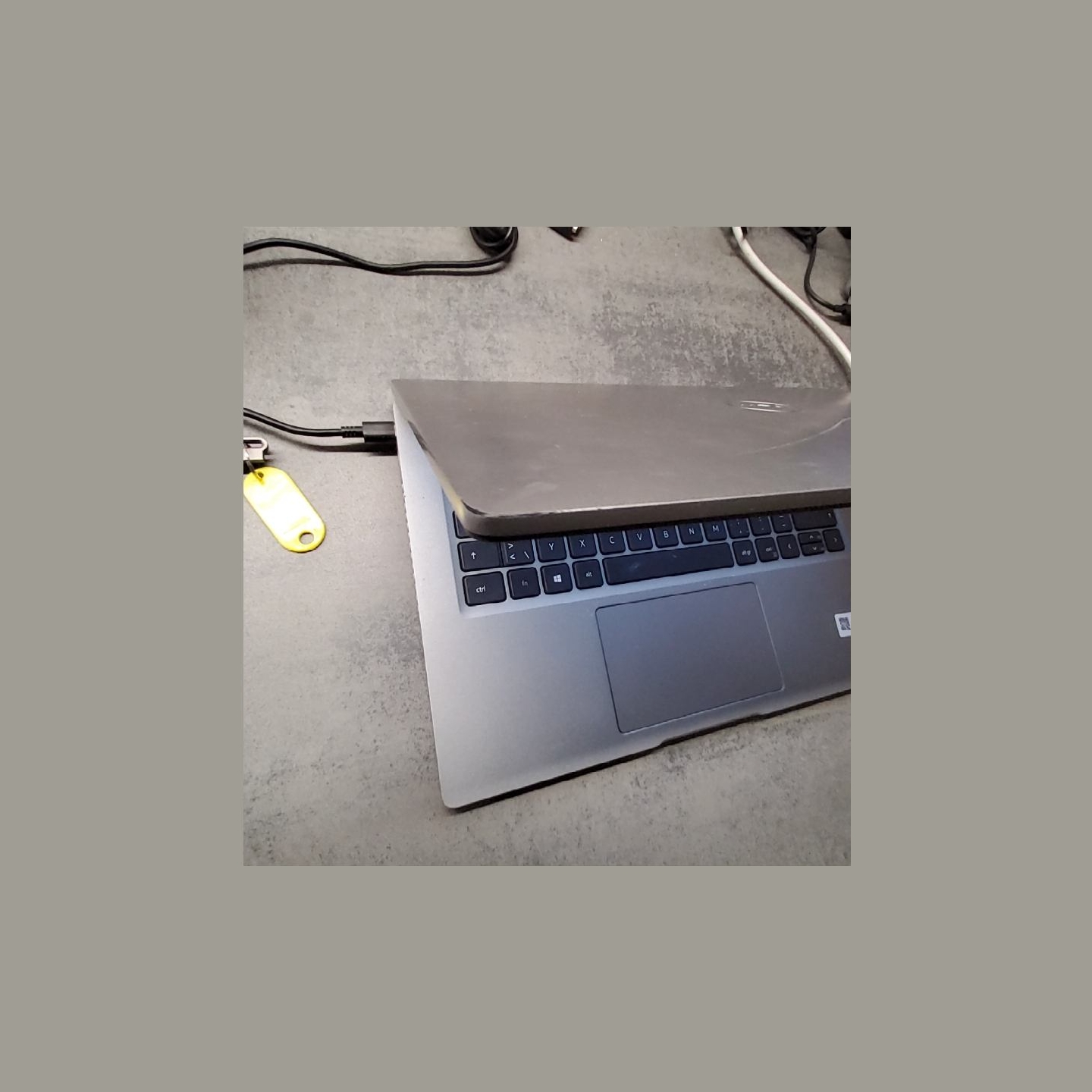 Dell Latitude 5420 | 8 GB | 1 x 256 SSD | A-