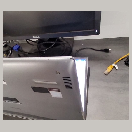 Dell Latitude 3301 | 8 GB | 1 x 256 SSD | A-