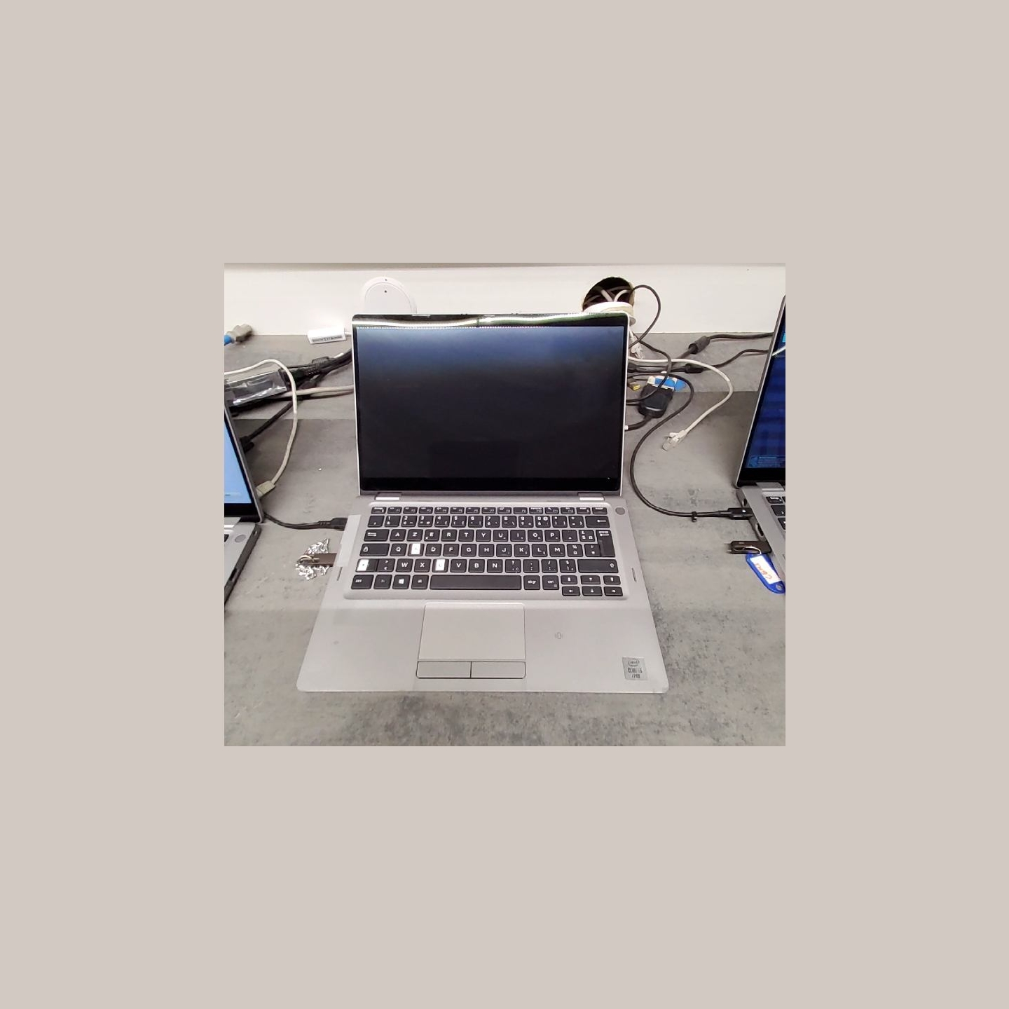 Dell Latitude 5310 2-in-1 | 8 GB | 1 x 512 SSD | A-