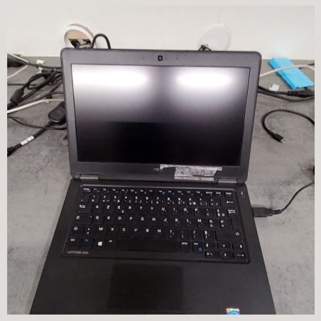 Dell Latitude E5250 | 8 GB | 1 x 256 SSD | B