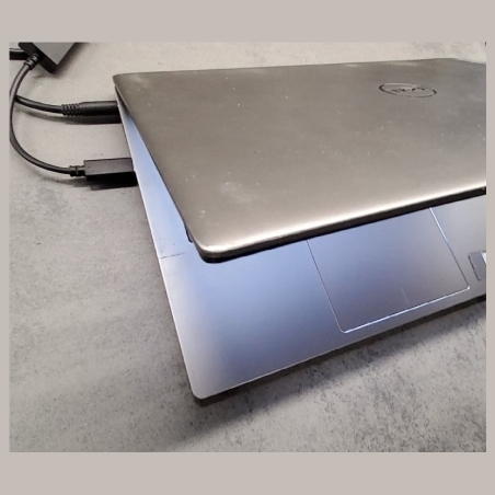 Dell Latitude 3301 | 8 GB | 1 x 256 SSD | B