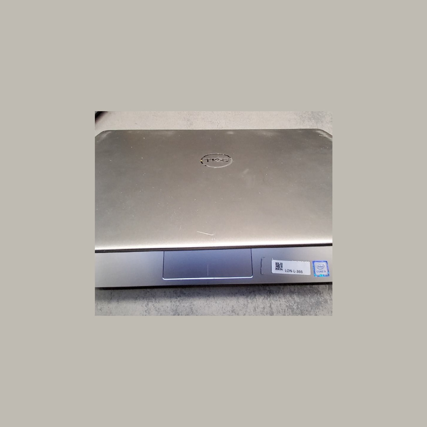 Dell Latitude 3301 | 8 GB | 1 x 256 SSD | B
