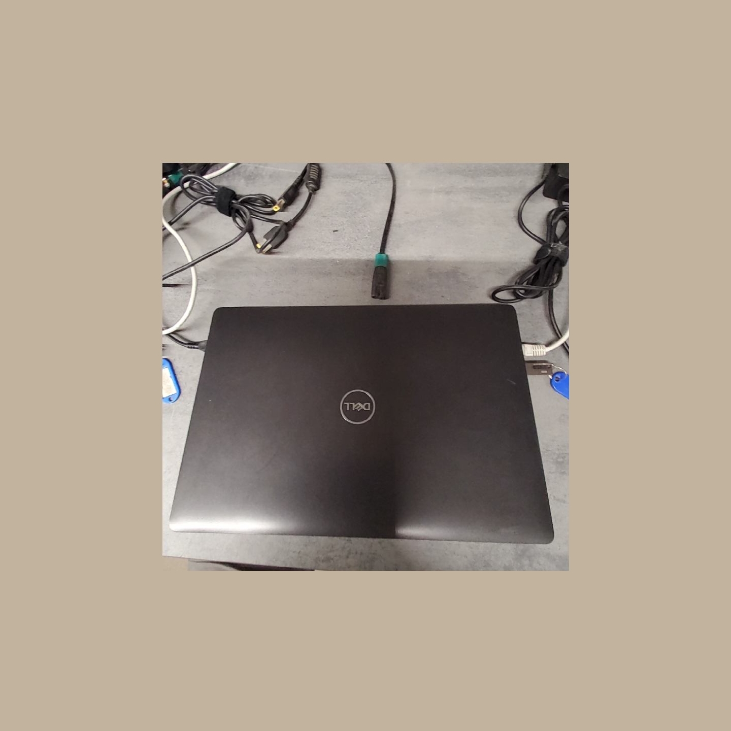 Dell Latitude 5300 | 8 GB | 1 x 256 SSD | B
