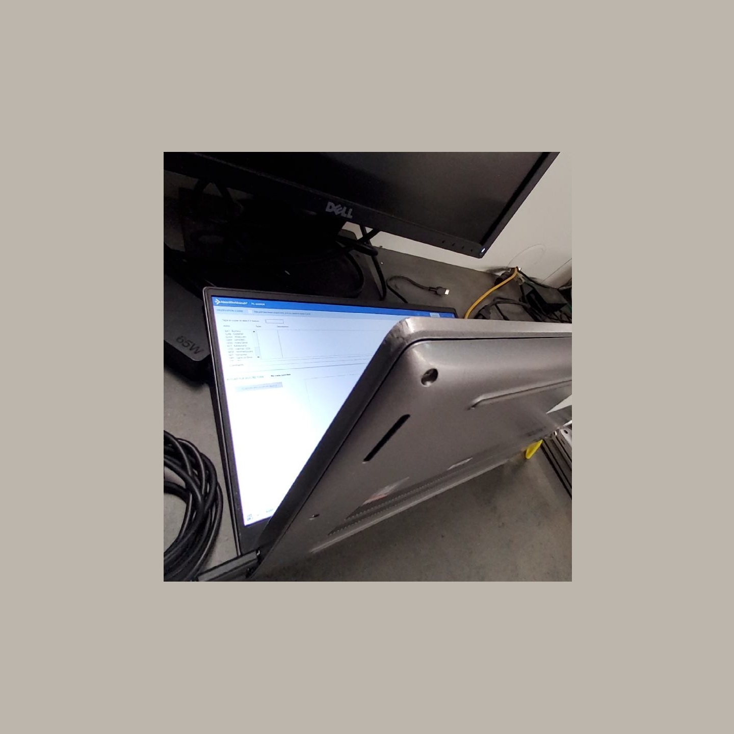 Dell Latitude 3320 | 8 GB | 1 x 256 SSD | B