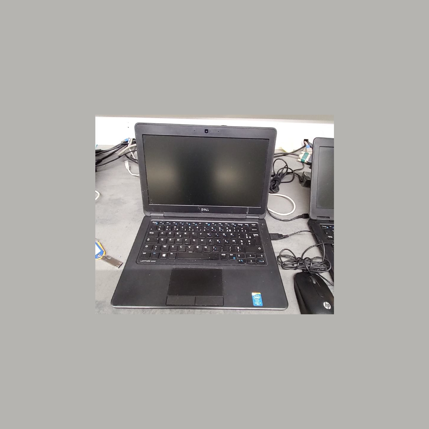 Dell Latitude E5250 | 8 GB | 1 x 256 SSD | B