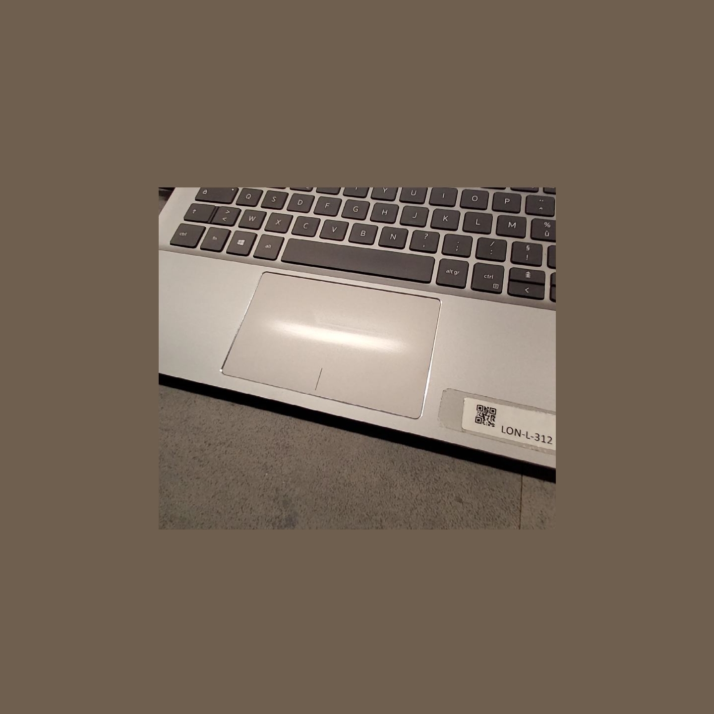 Dell Latitude 3301 | 8 GB | 1 x 256 SSD | A-