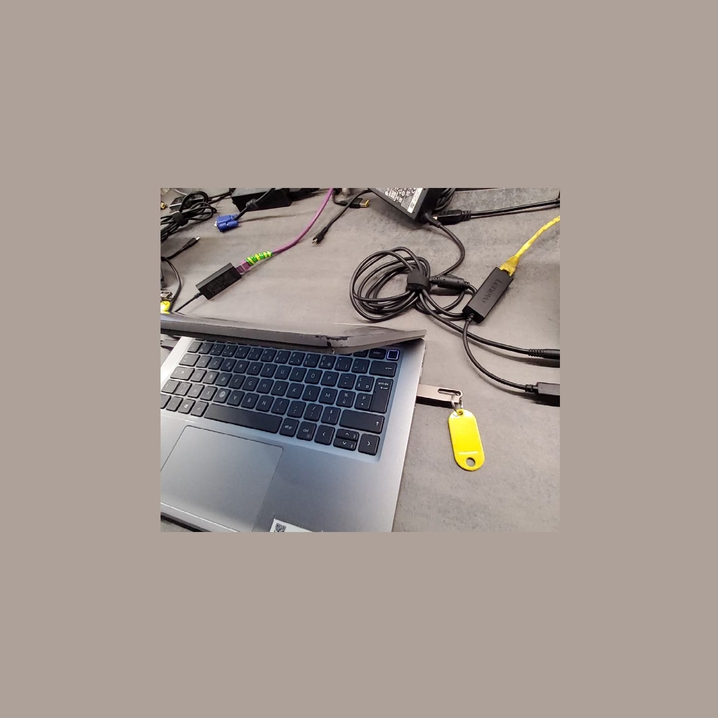 Dell Latitude 5320 | 8 GB | 1 x 256 SSD | A-