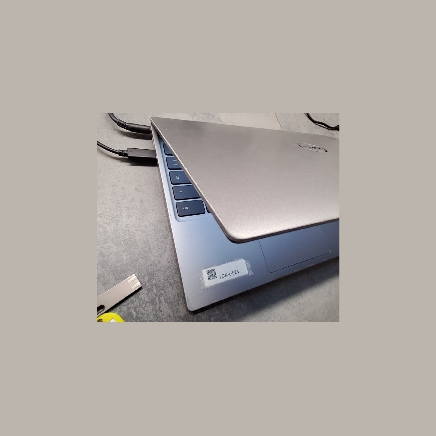 Dell Latitude 3320 | 8 GB | 1 x 256 SSD | A-