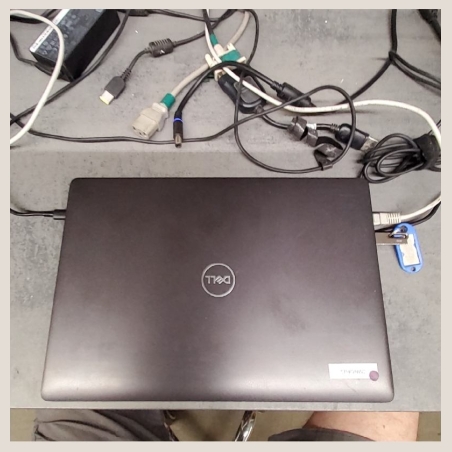 Dell Latitude 5300 | 8 GB | 1 x 256 SSD | B