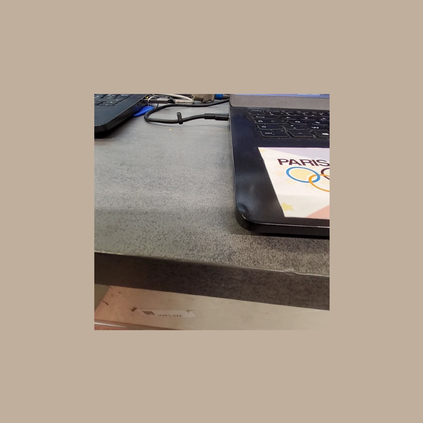 Dell Latitude 5300 | 8 GB | 1 x 256 SSD | B