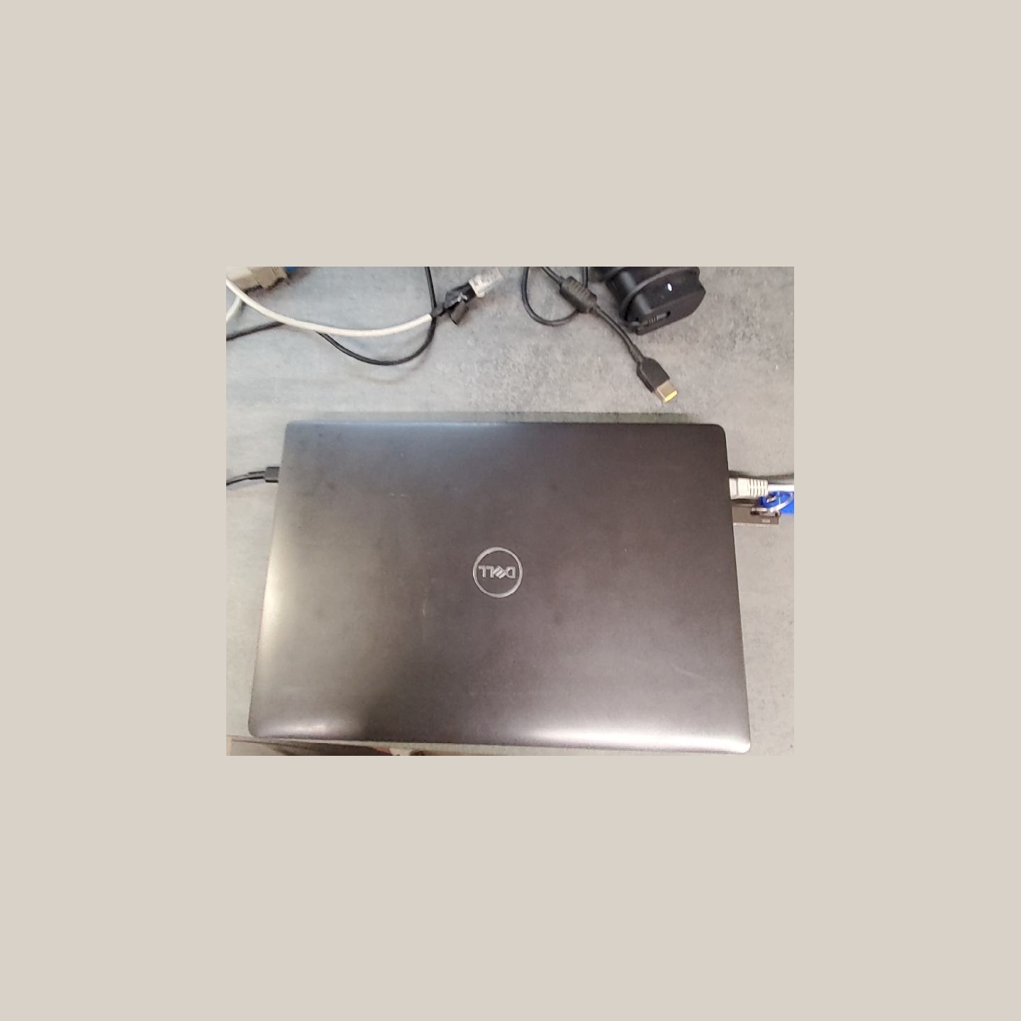 Dell Latitude 5300 | 8 GB | 1 x 256 SSD | B