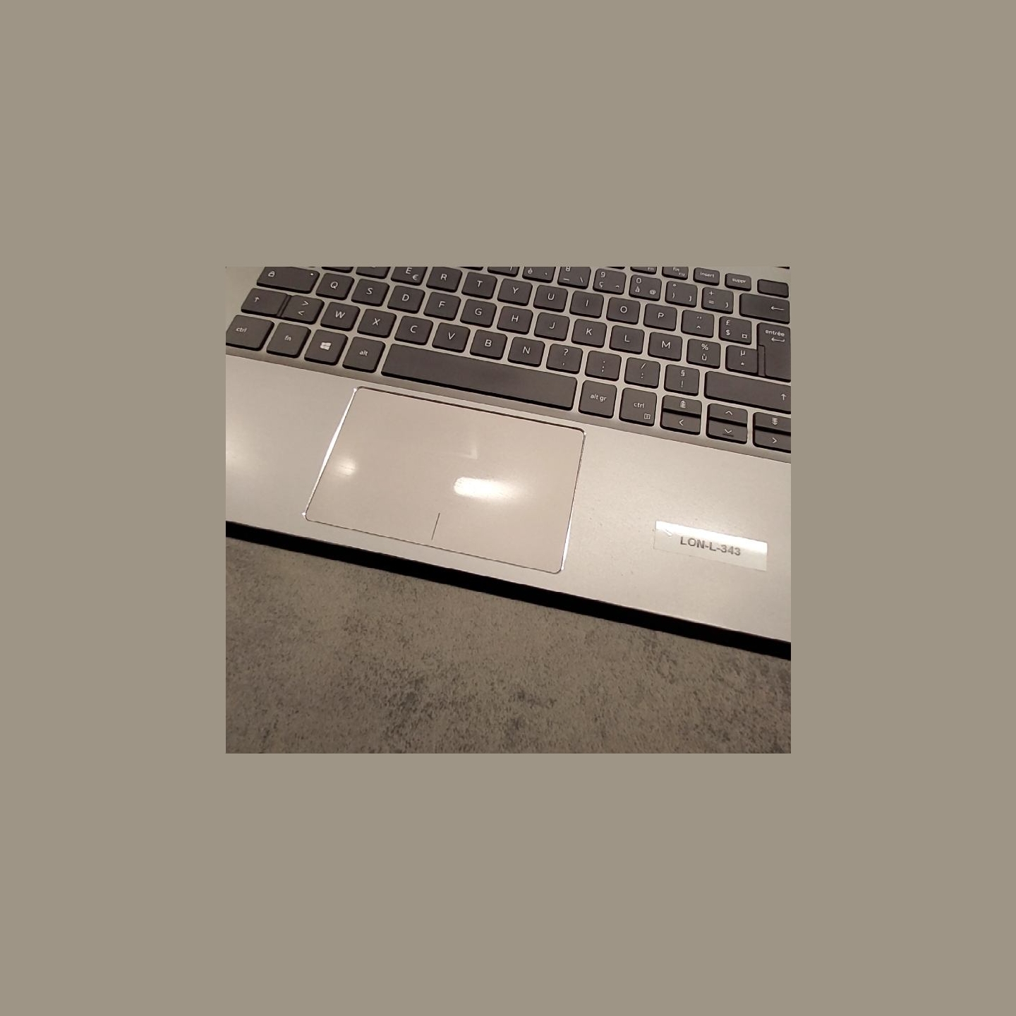 Dell Latitude 3301 | 8 GB | 1 x 256 SSD | A-