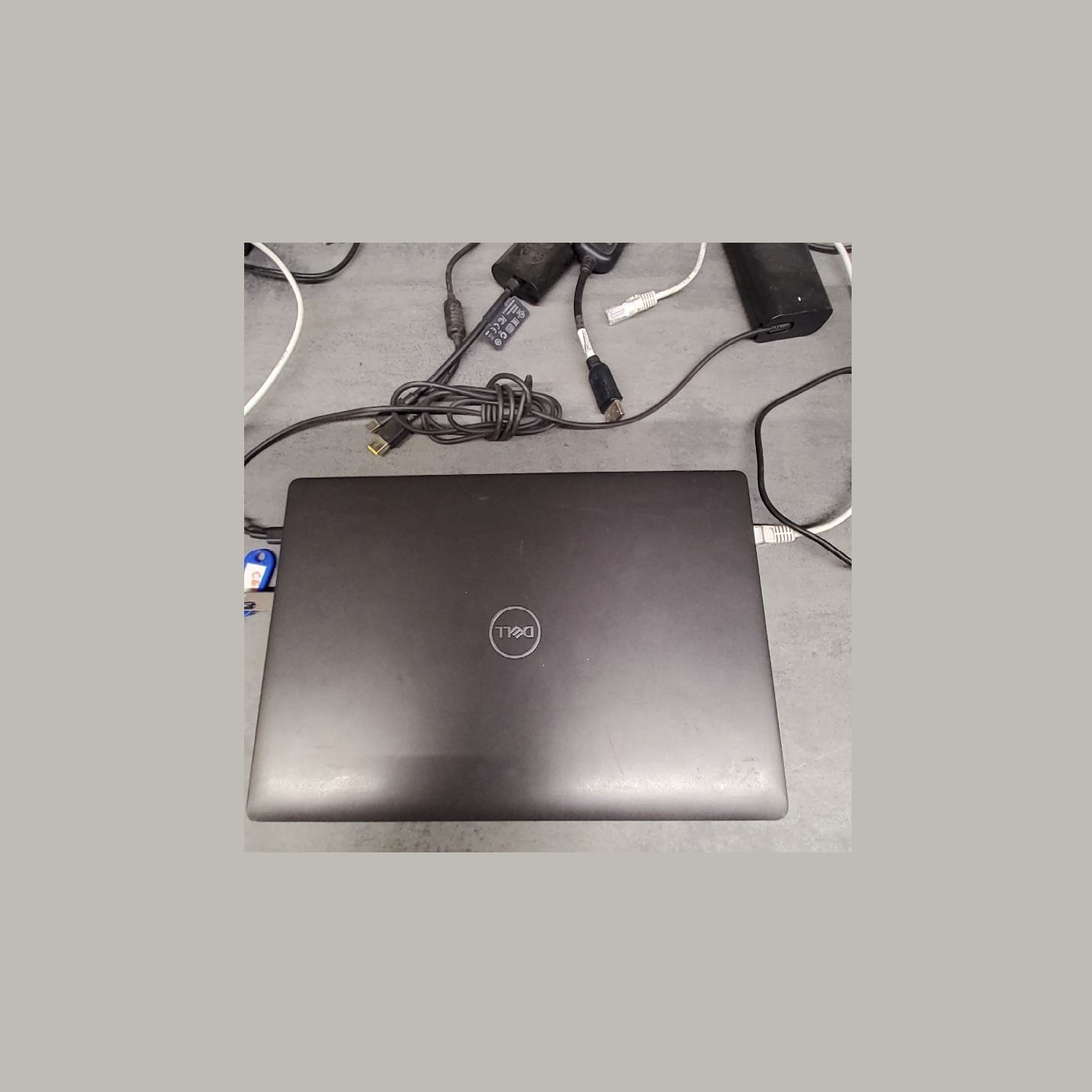 Dell Latitude 5300 | 8 GB | 1 x 256 SSD | B