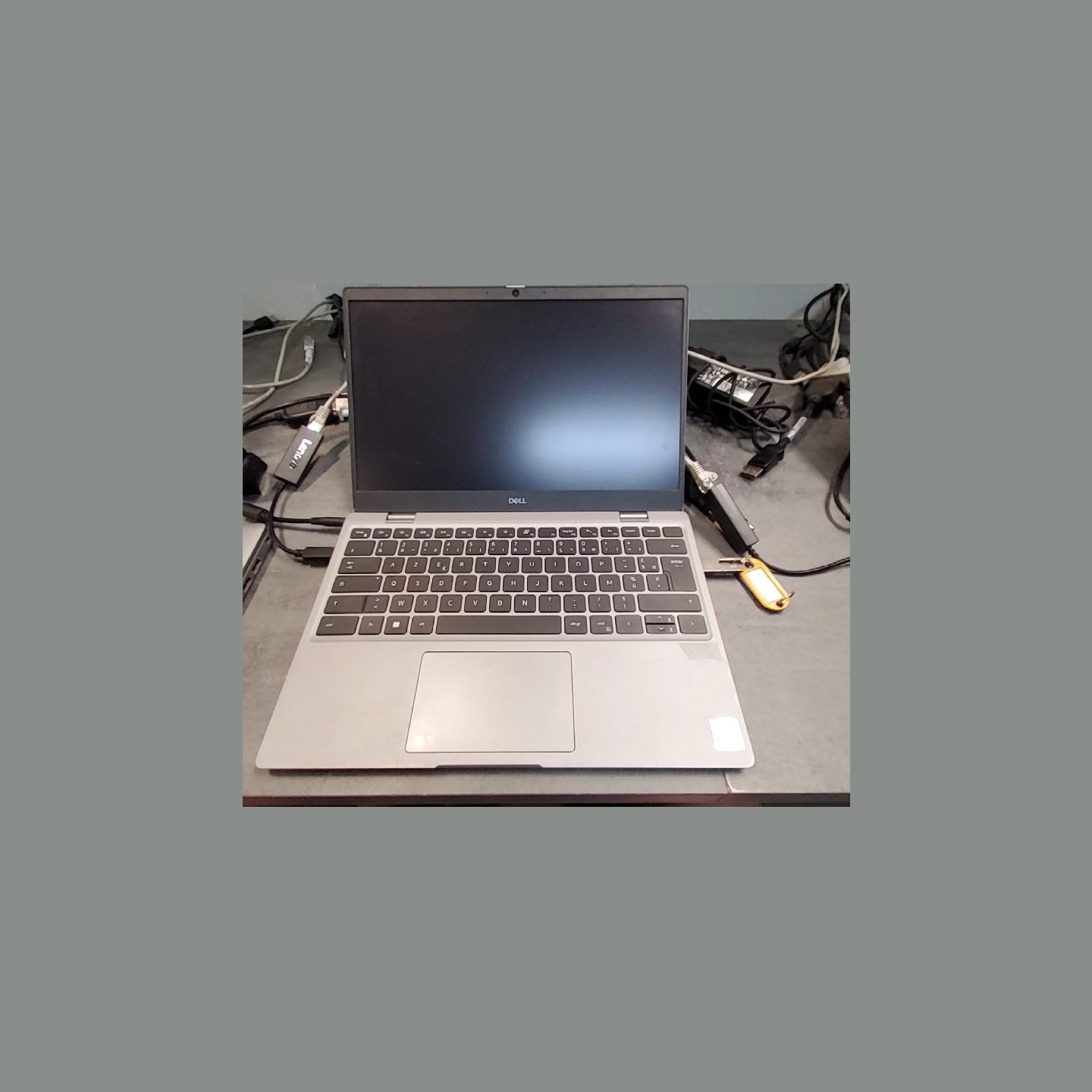 Dell Latitude 3330 | 8 GB | 1 x 256 SSD | A-