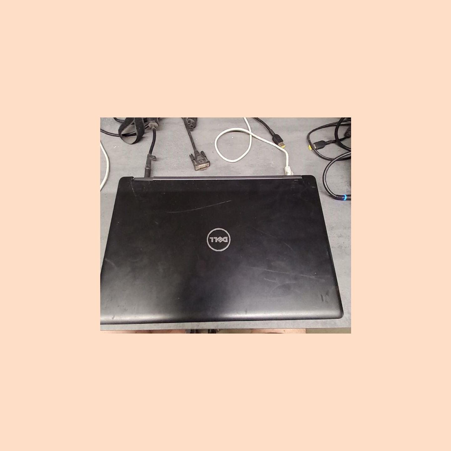 Dell Latitude 5580 | 16 GB | 1 x 256 SSD | B