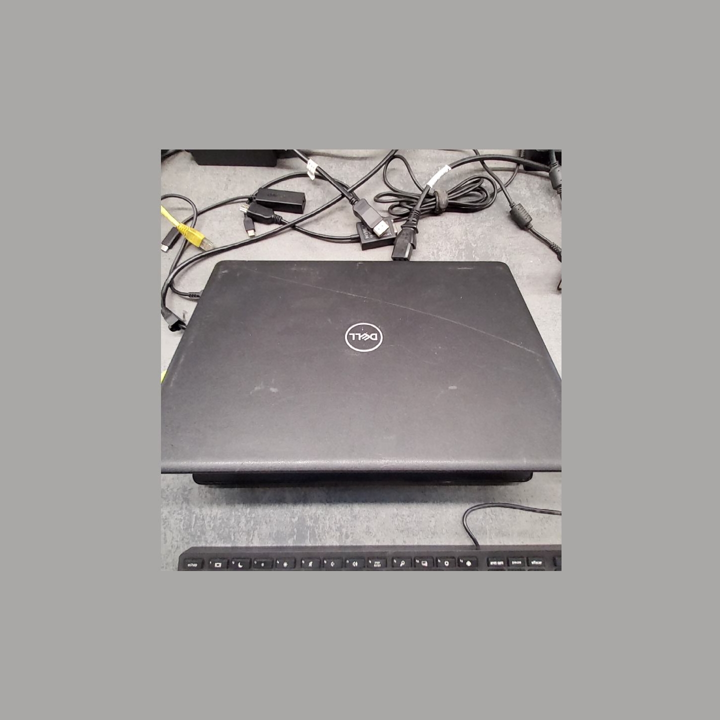 Dell Latitude 3490 | 8 GB | 1 x 256 SSD | B