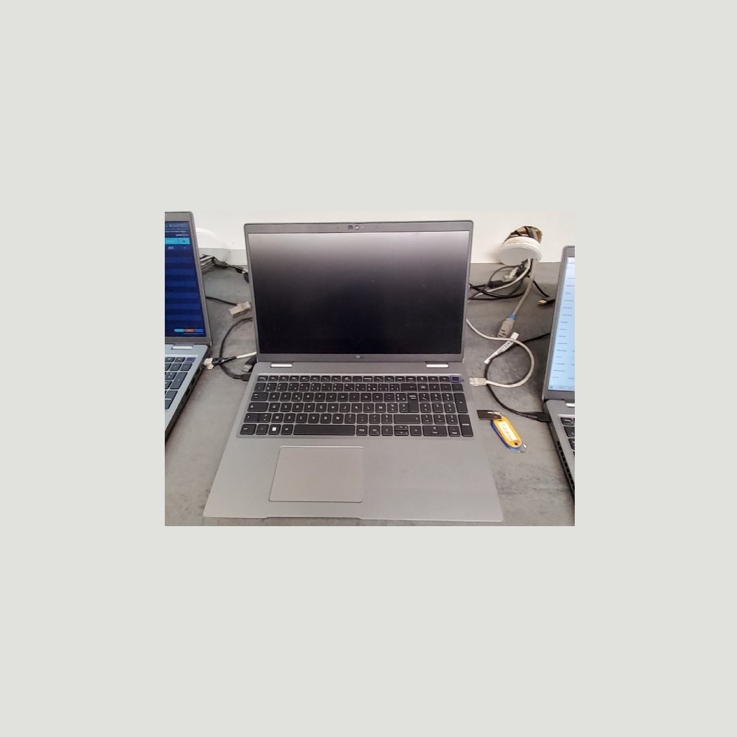 Dell Latitude 5520 | 16 GB | 1 x 512 SSD | B
