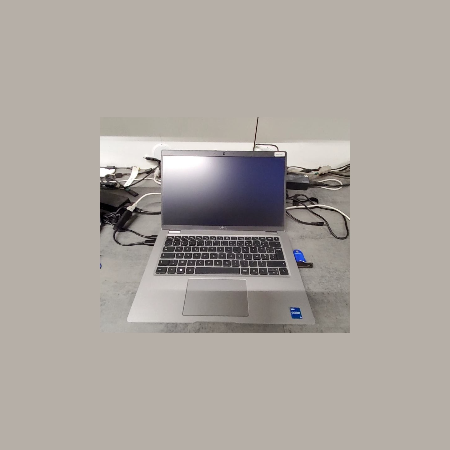 Dell Latitude 5420 | 8 GB | 1 x 256 SSD | A-