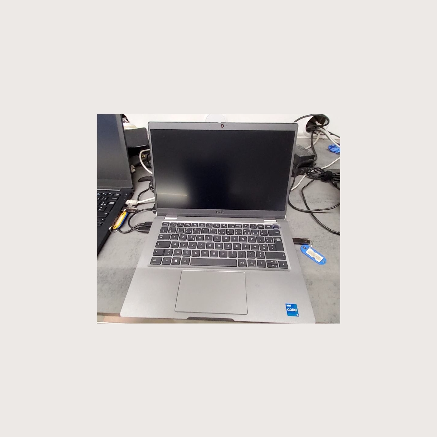 Dell Latitude 5320 | 8 GB | 1 x 256 SSD | A-