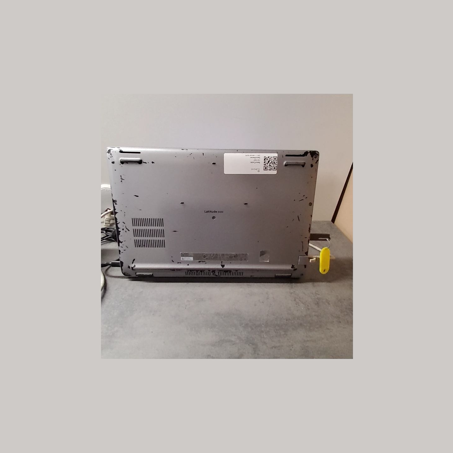 Dell Latitude 5420 | 8 GB | 1 x 256 SSD | A-