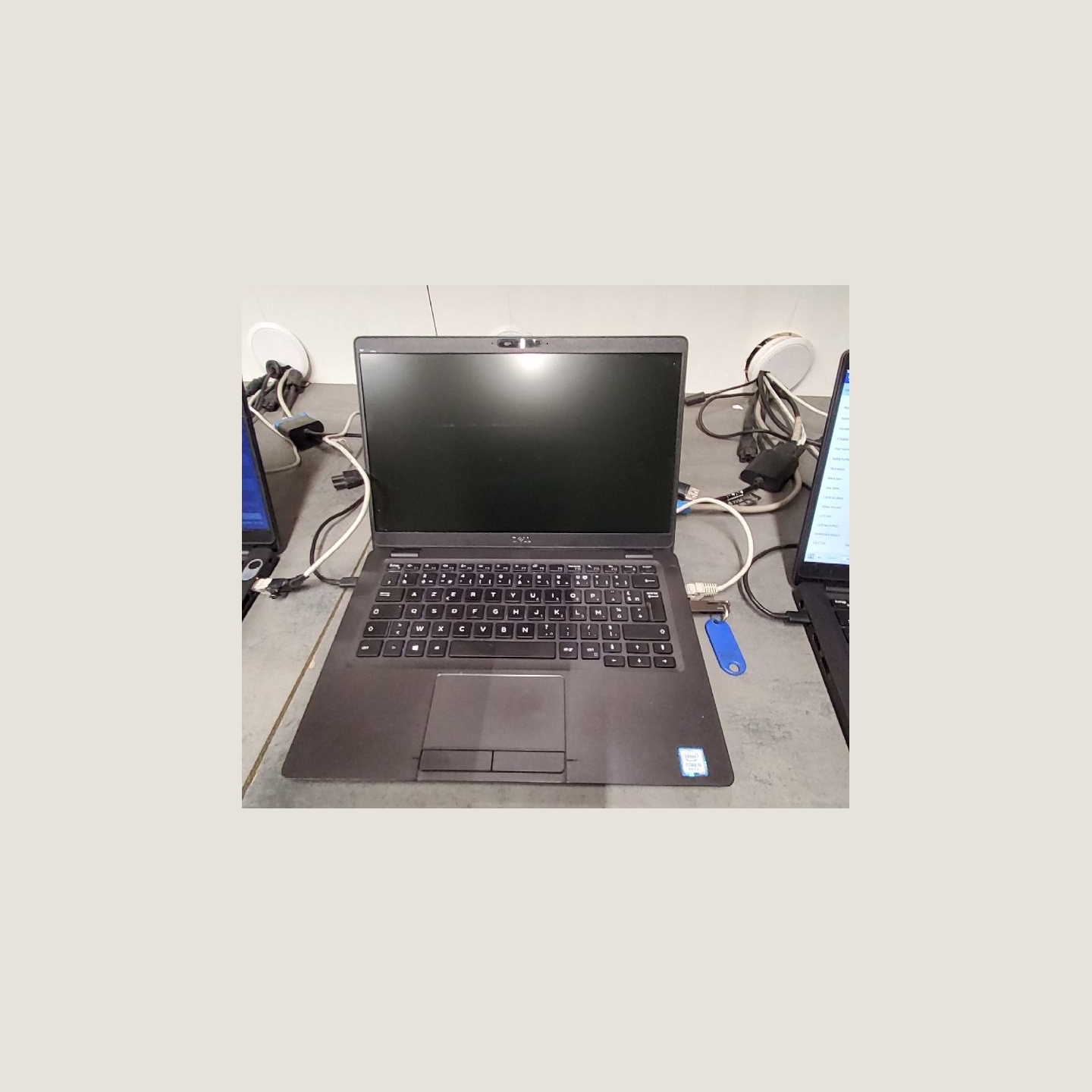 Dell Latitude 5300 | 8 GB | 1 x 256 SSD | B