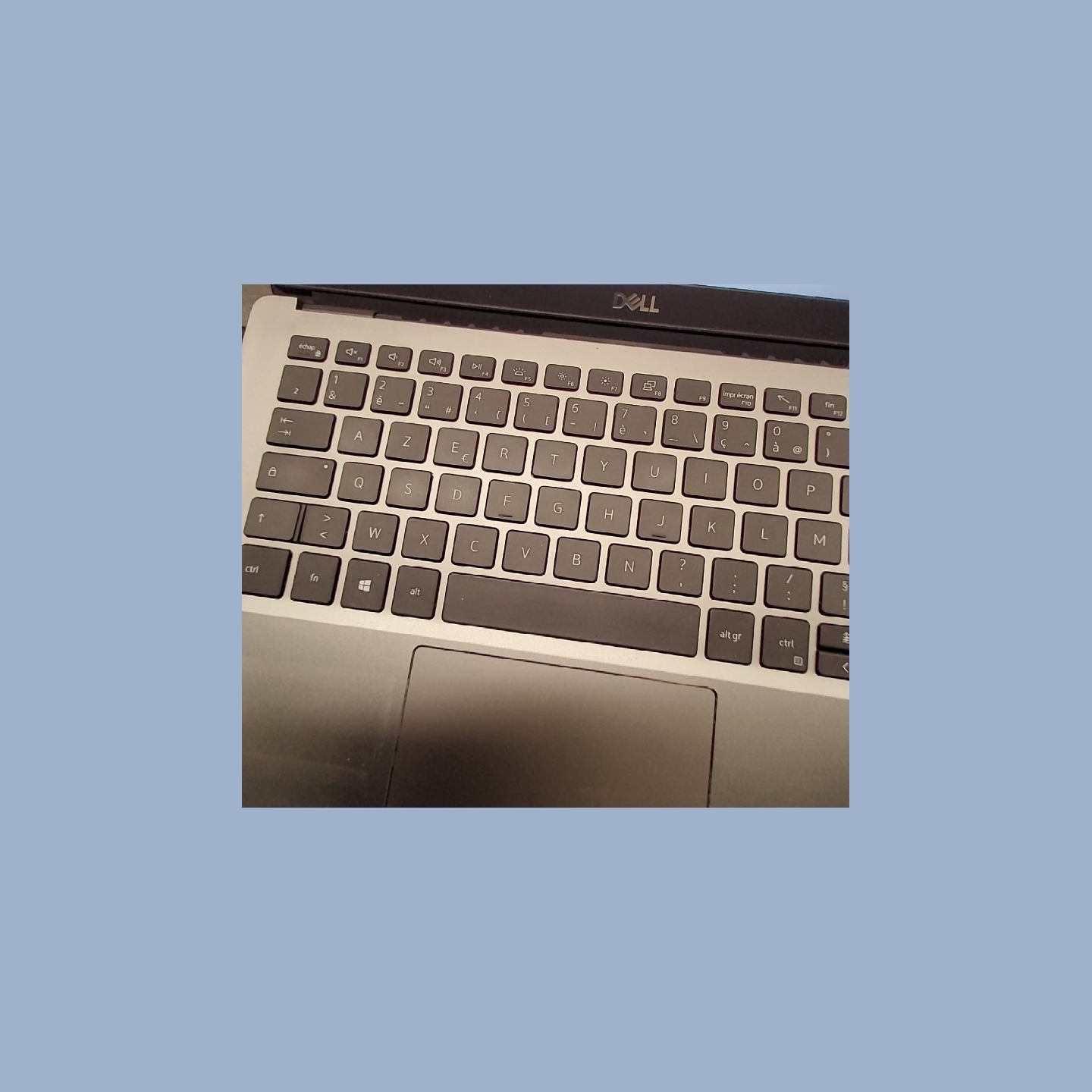 Dell Latitude 3301 | 8 GB | 1 x 256 SSD | B