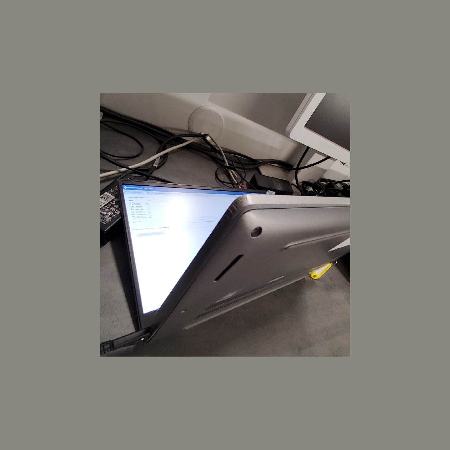 Dell Latitude 3320 | 8 GB | 1 x 256 SSD | A