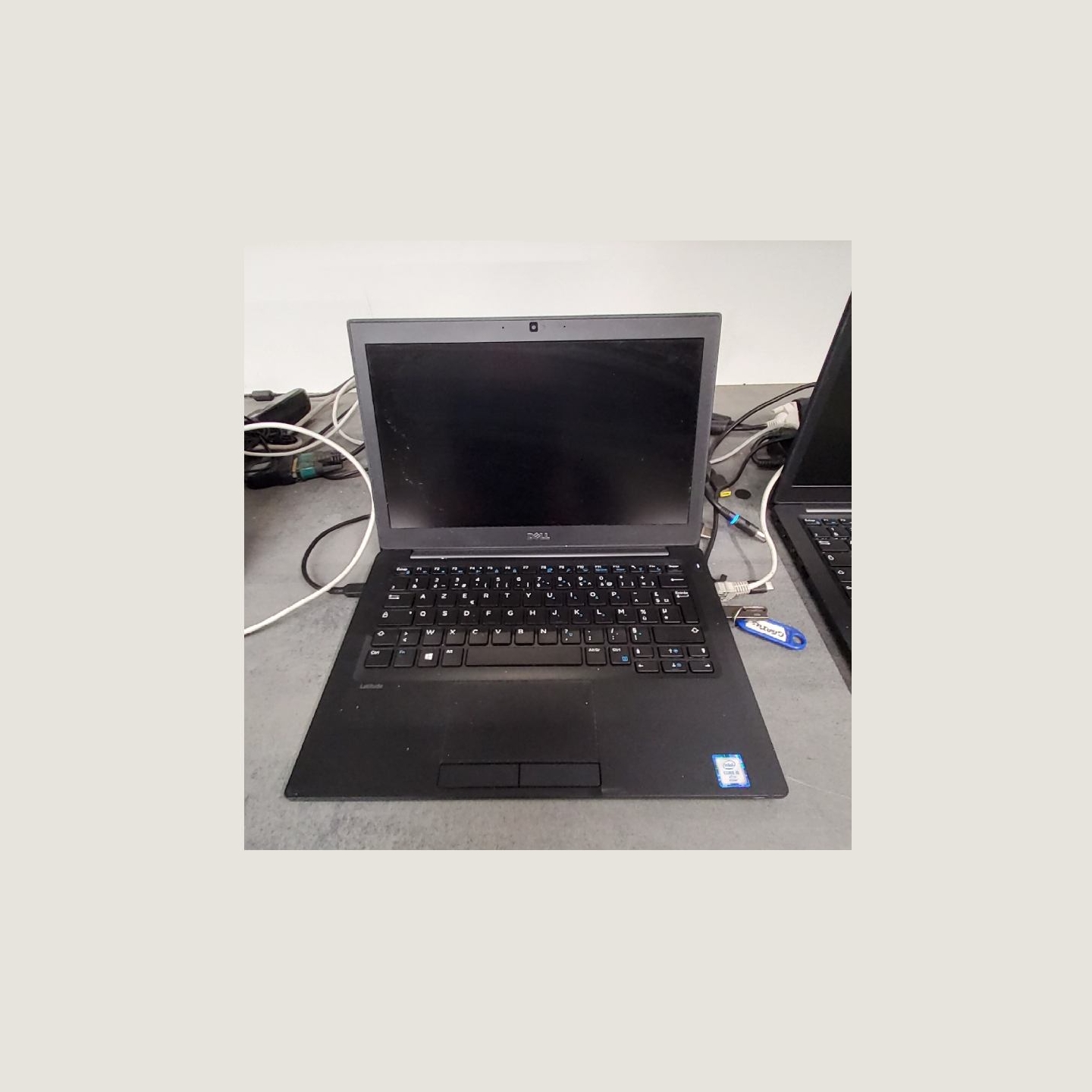 Dell Latitude 7280 | 8 GB | 1 x 256 SSD | A