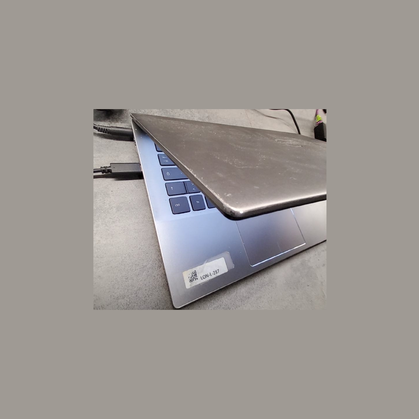 Dell Latitude 3301 | 8 GB | 1 x 256 SSD | A-