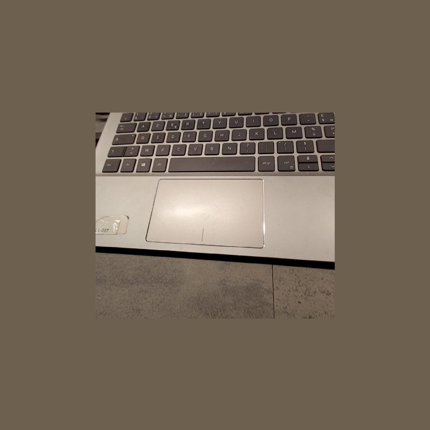 Dell Latitude 3301 | 8 GB | 1 x 256 SSD | A-