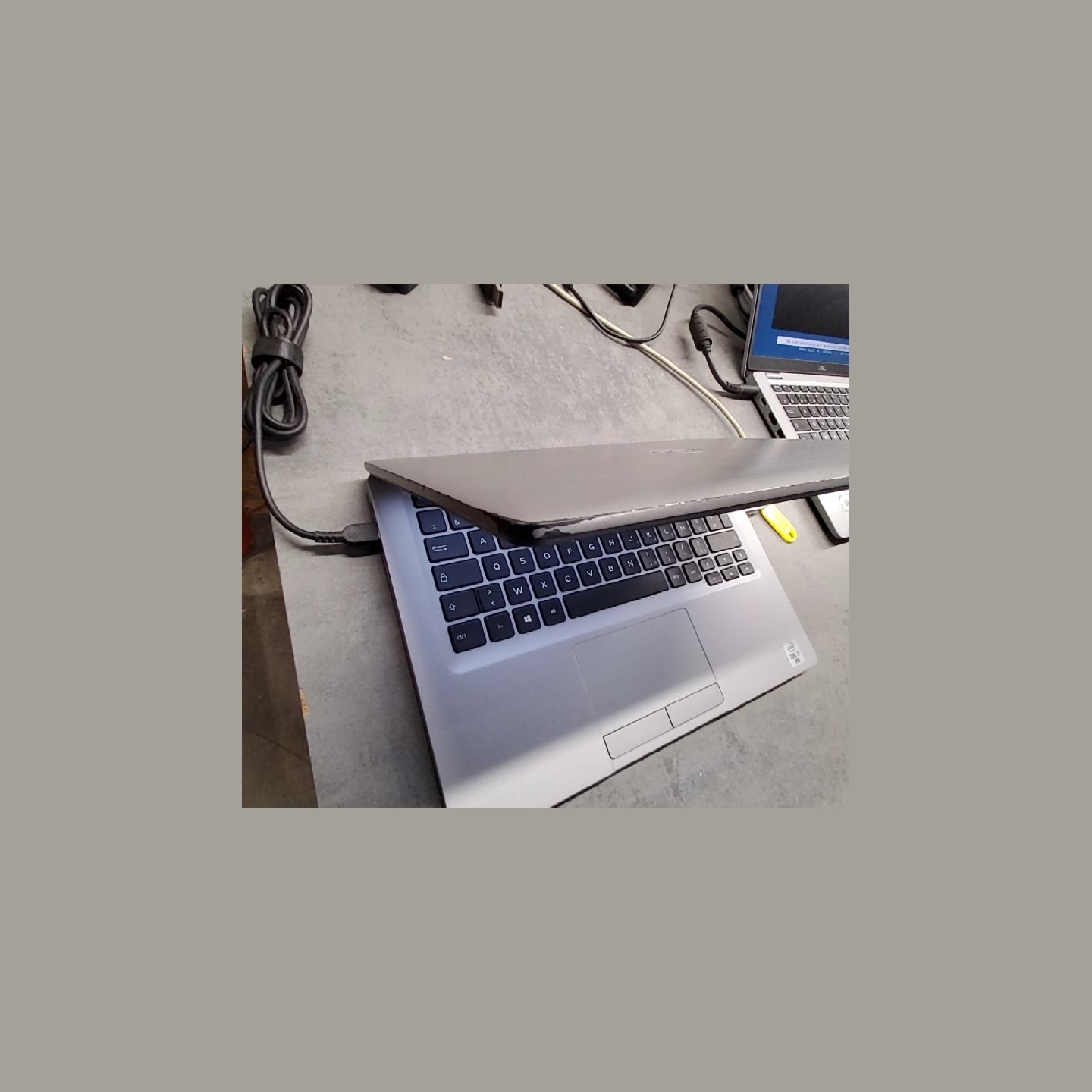 Dell Latitude 5310 | 8 GB | 1 x 256 SSD | A-