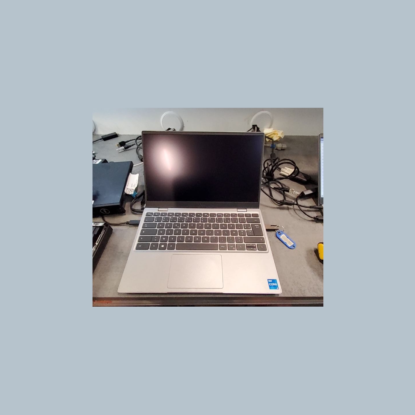 Dell Latitude 3320 | 8 GB | 1 x 256 SSD | A-
