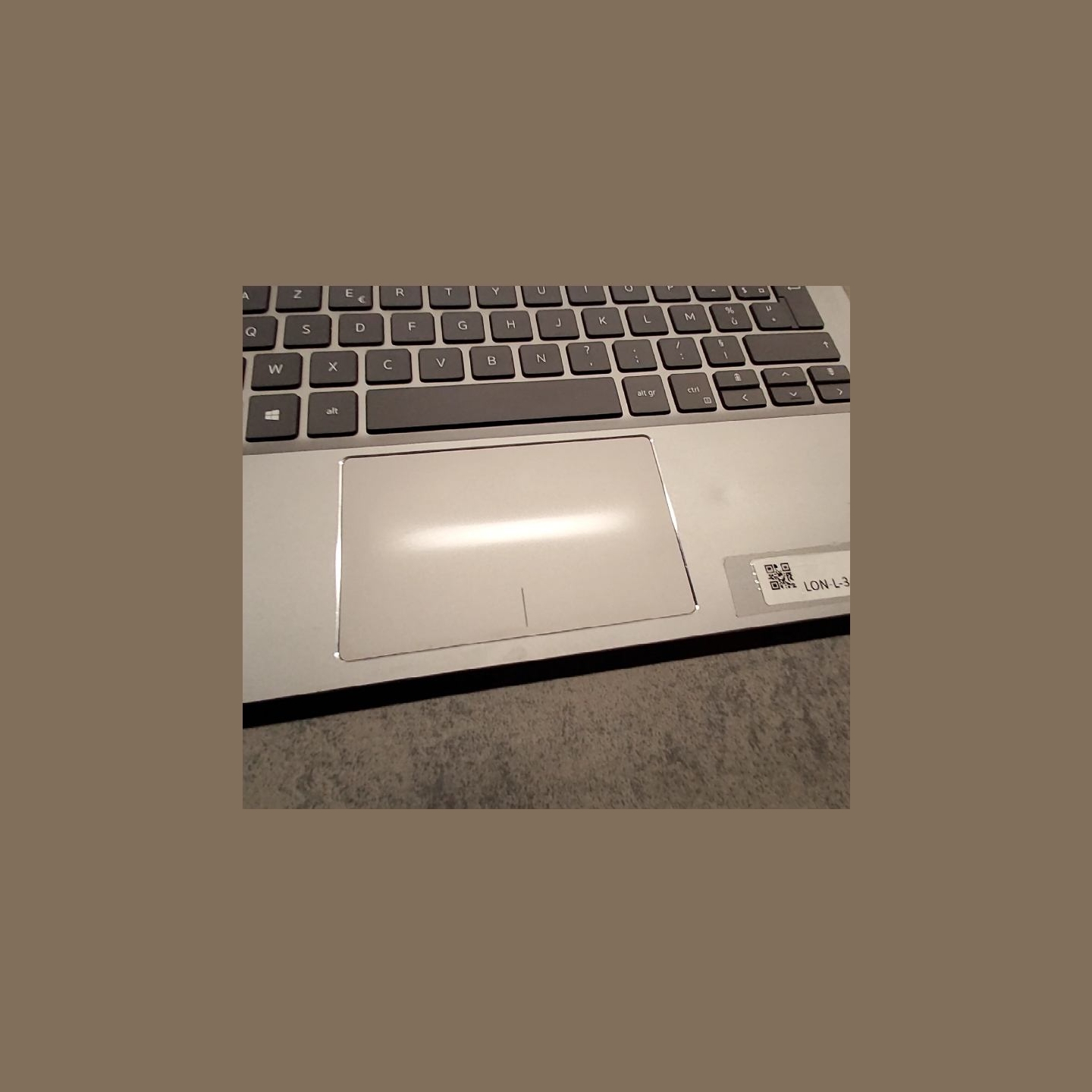 Dell Latitude 3301 | 8 GB | 1 x 256 SSD | B