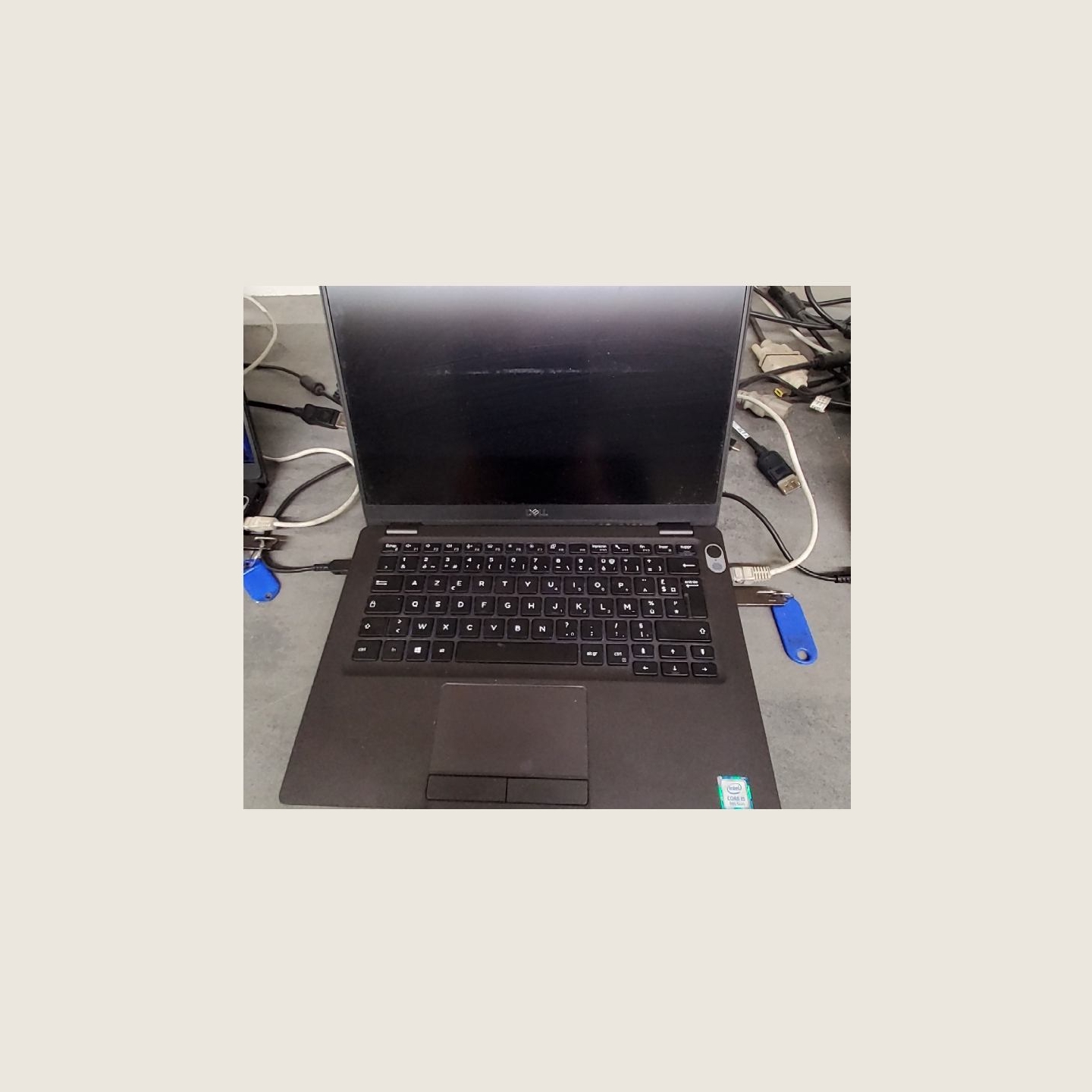 Dell Latitude 5300 | 8 GB | 1 x 256 SSD | B