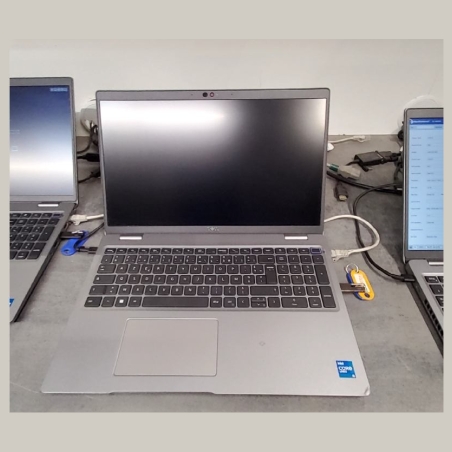 Dell Latitude 5520 | 16 GB | 1 x 512 SSD | B