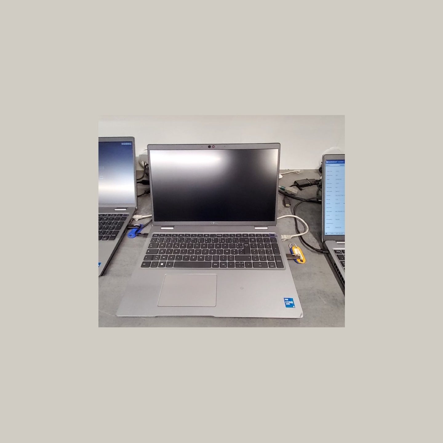 Dell Latitude 5520 | 16 GB | 1 x 512 SSD | B