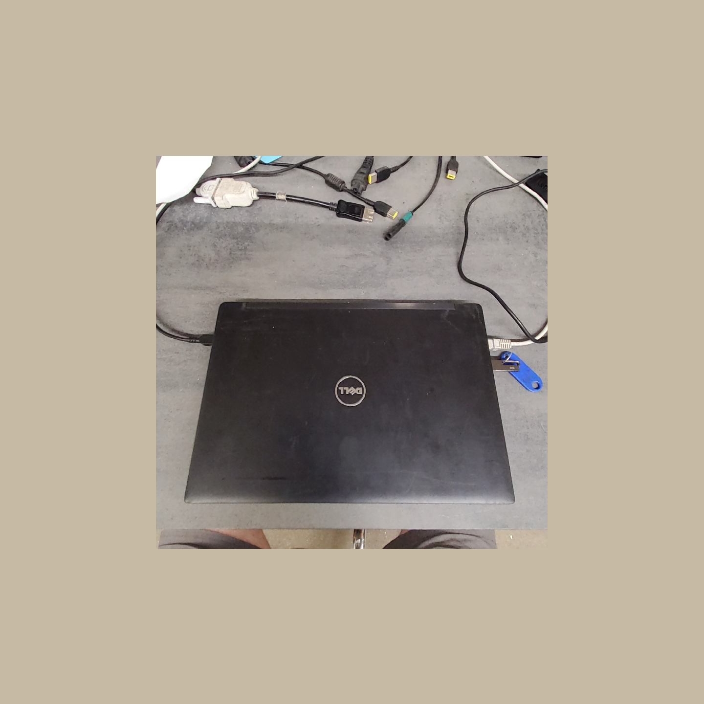 Dell Latitude 7280 | 8 GB | 1 x 256 SSD | A