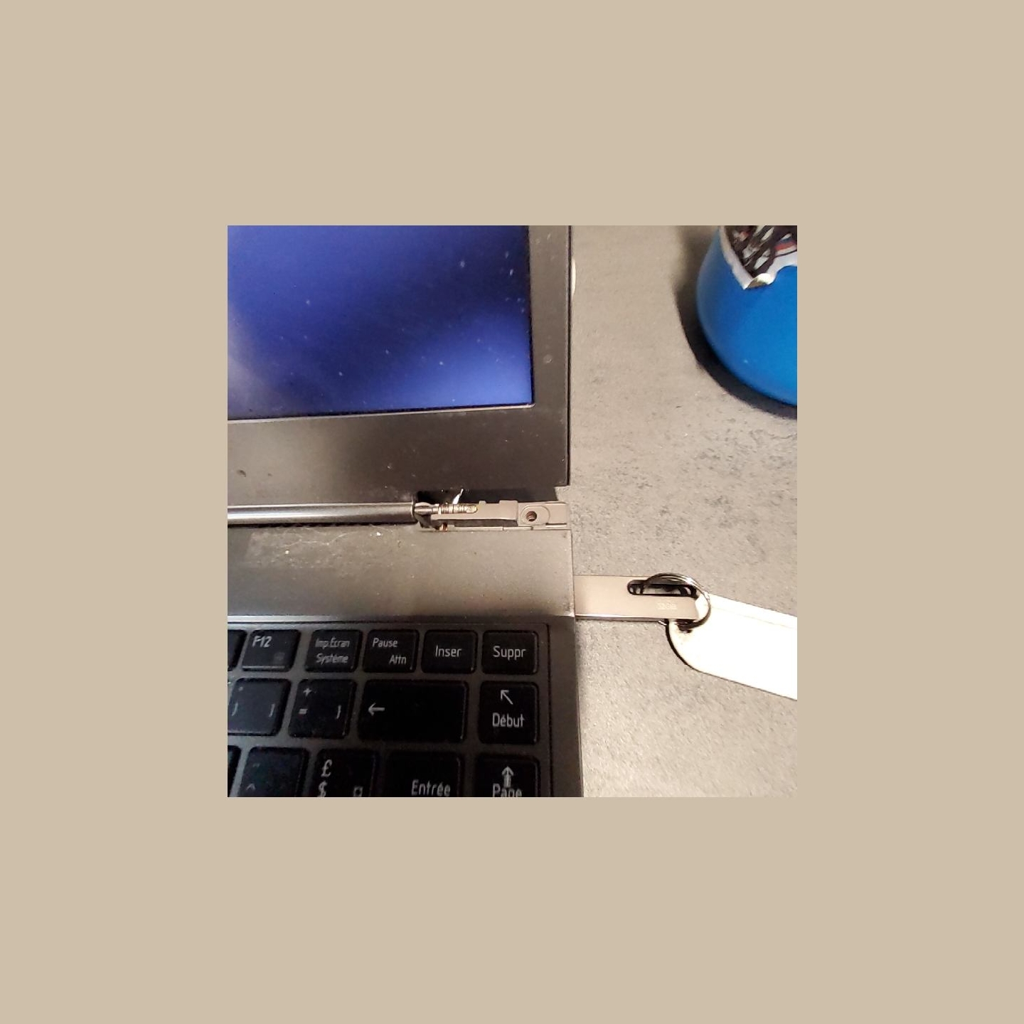 Toshiba Portege Z930 | 4 GB | 1 x 256 SSD | A-