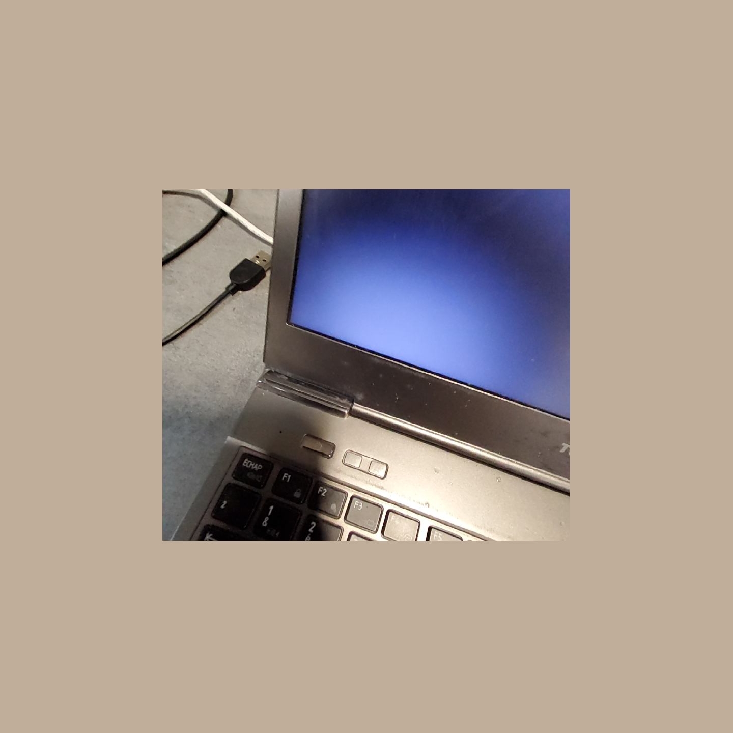 Toshiba Portege Z930 | 4 GB | 1 x 256 SSD | A-