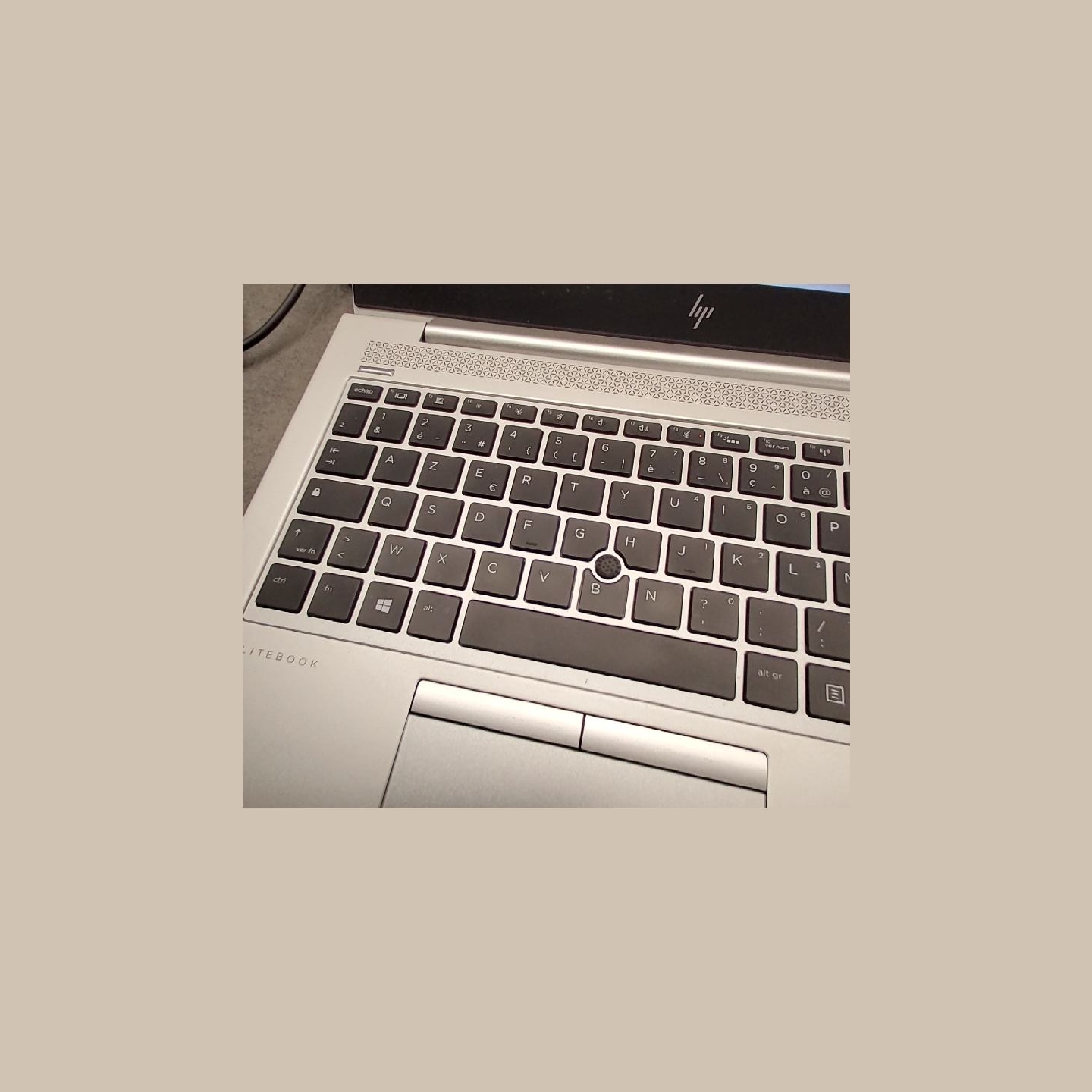 HP EliteBook 840 G6 | 8 GB | 1 x 256 SSD | B